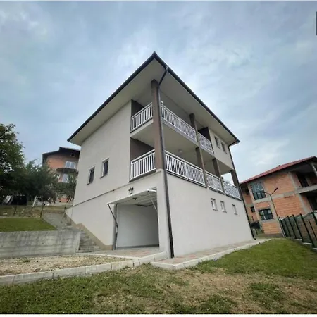 3 Bedrooms Villa *