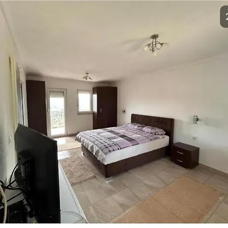 3 Bedrooms *